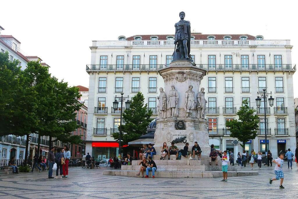 C3 Bairro Alto Cozy Romantic Loft In 18Th Century Building Lissabon Buitenkant foto