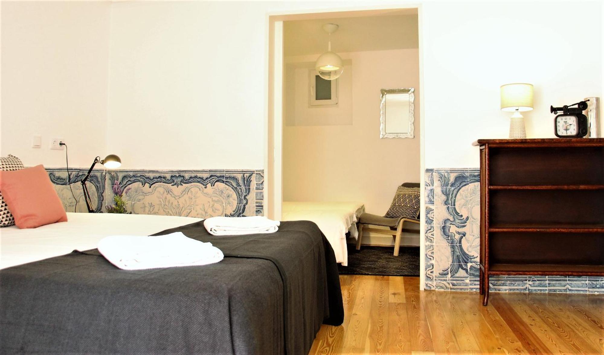C3 Bairro Alto Cozy Romantic Loft In 18Th Century Building Lissabon Buitenkant foto