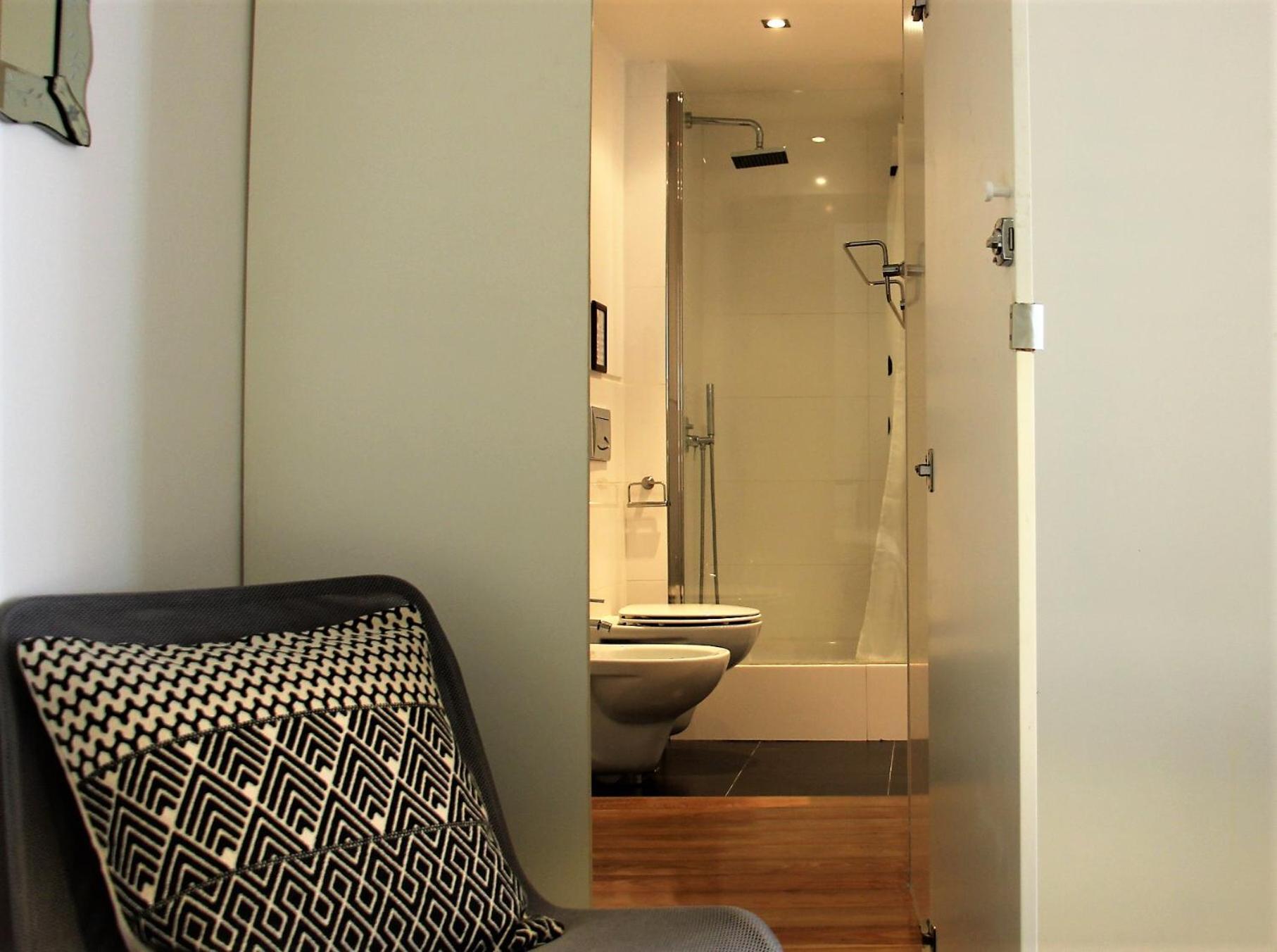 C3 Bairro Alto Cozy Romantic Loft In 18Th Century Building Lissabon Buitenkant foto